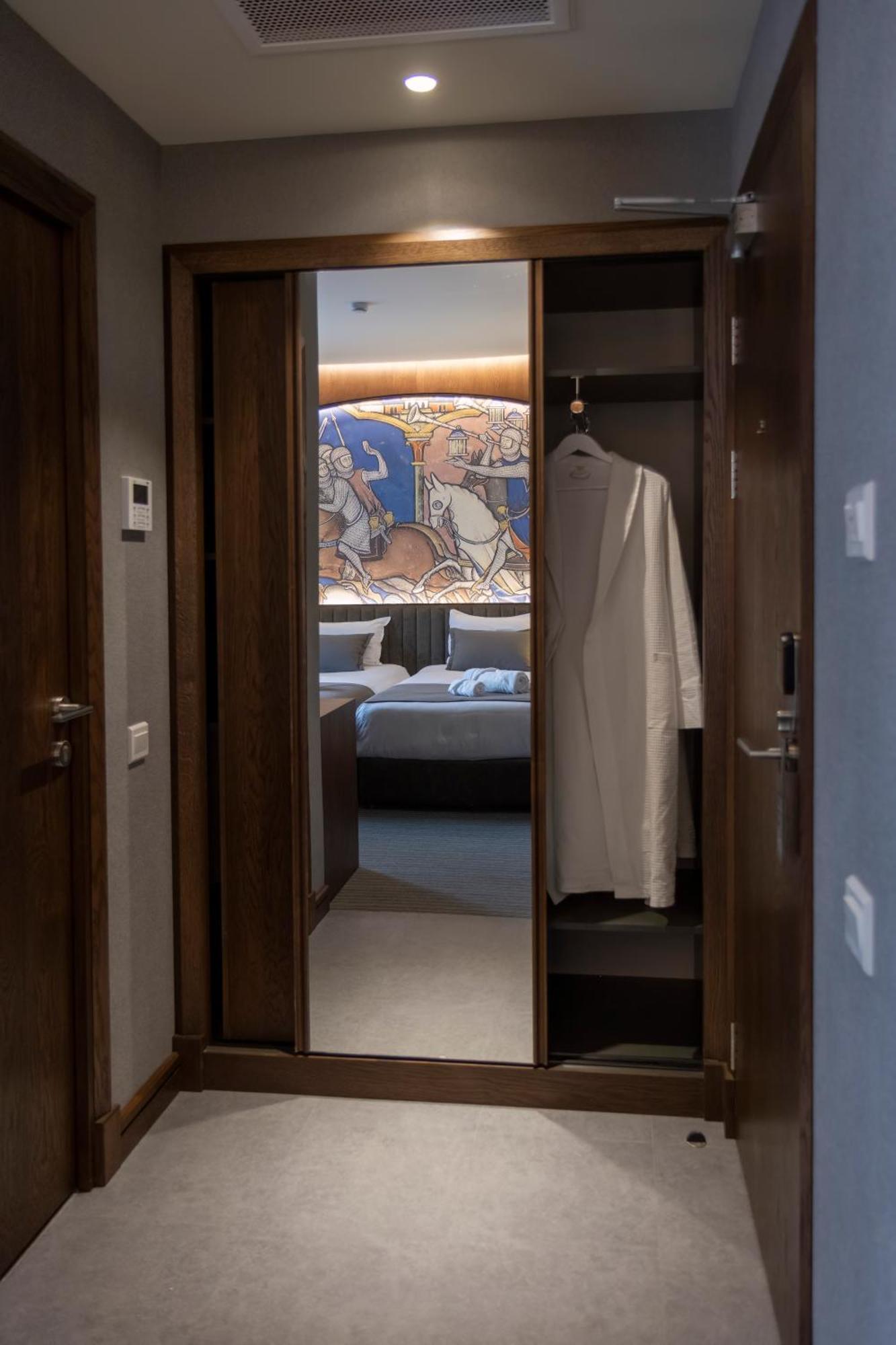Orienta Hotel غيومري المظهر الخارجي الصورة